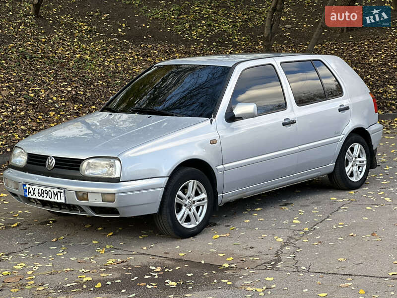 Volkswagen Golf 1996