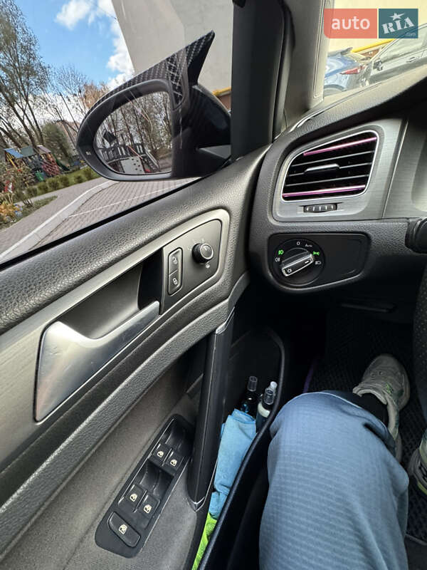 Универсал Volkswagen Golf 2013 в Хмельницком