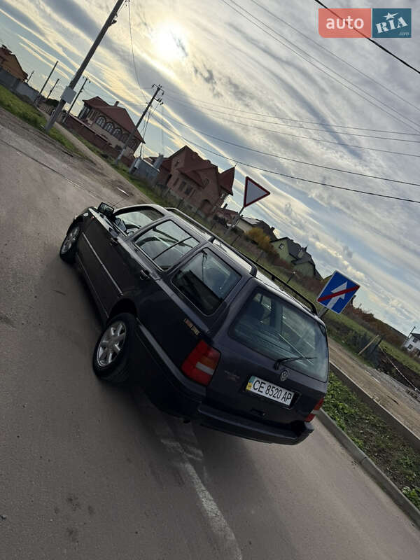 Універсал Volkswagen Golf 1995 в Чернівцях
