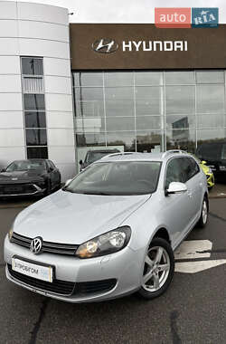 Универсал Volkswagen Golf 2010 в Киеве