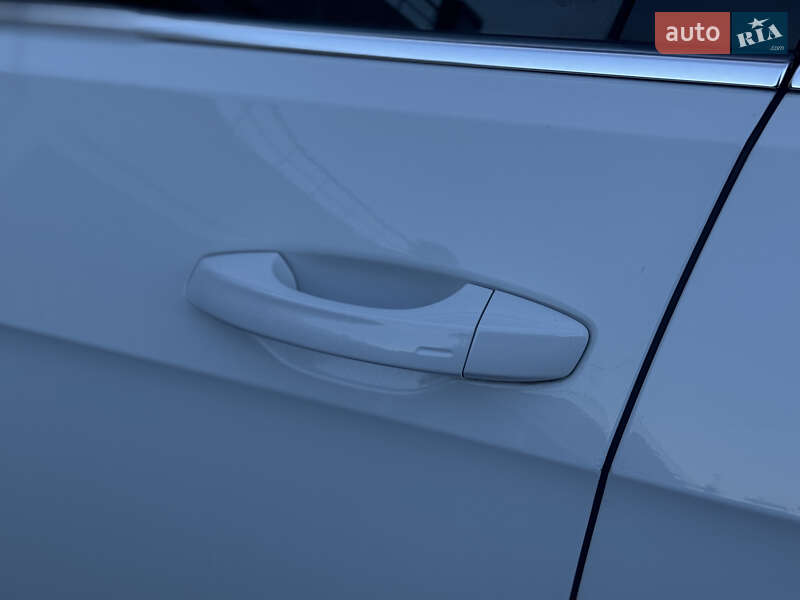 Универсал Volkswagen Golf 2017 в Киеве фото 10 Универсал Volkswagen Golf 2017 в Киеве