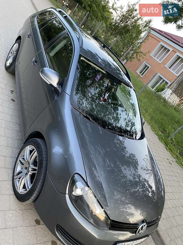 Універсал Volkswagen Golf 2010 в Хмельницькому