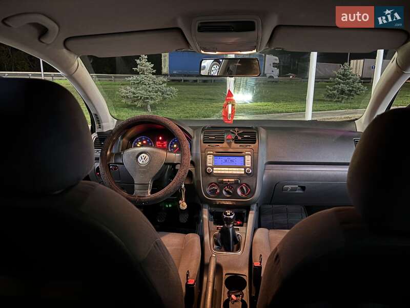 Хетчбек Volkswagen Golf 2007 в Холодній Балці