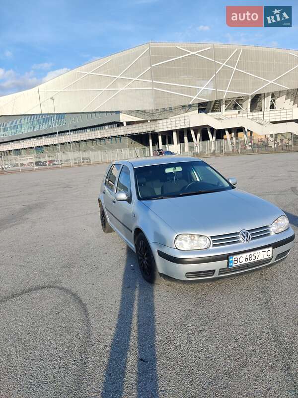 Volkswagen Golf 2001