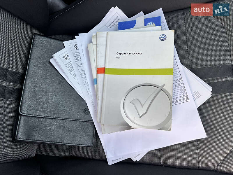 Хетчбек Volkswagen Golf 2013 в Києві