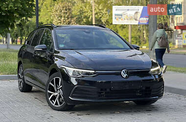 Універсал Volkswagen Golf 2021 в Києві