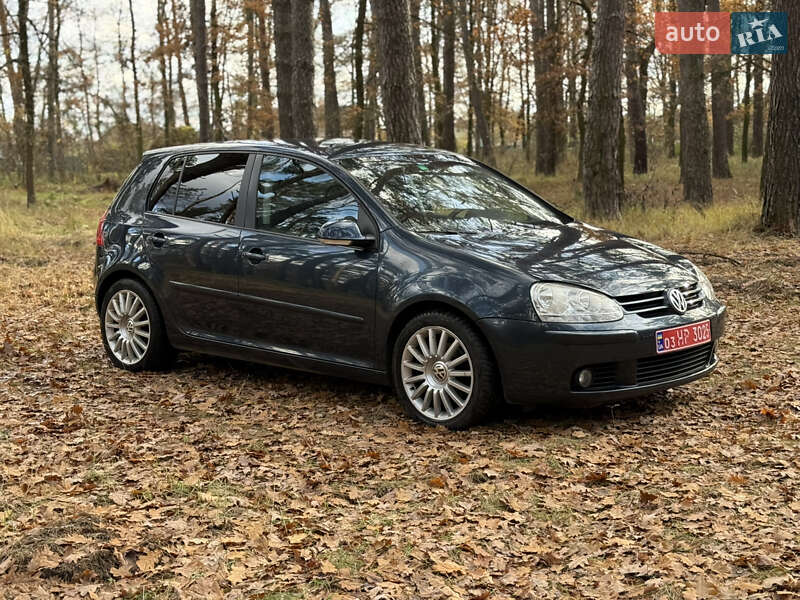 Хэтчбек Volkswagen Golf 2007 в Сумах