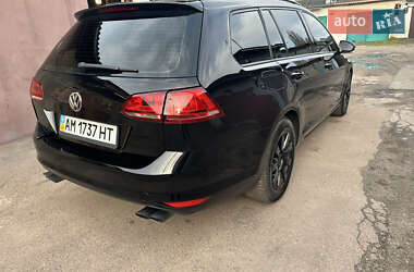 Універсал Volkswagen Golf 2016 в Житомирі