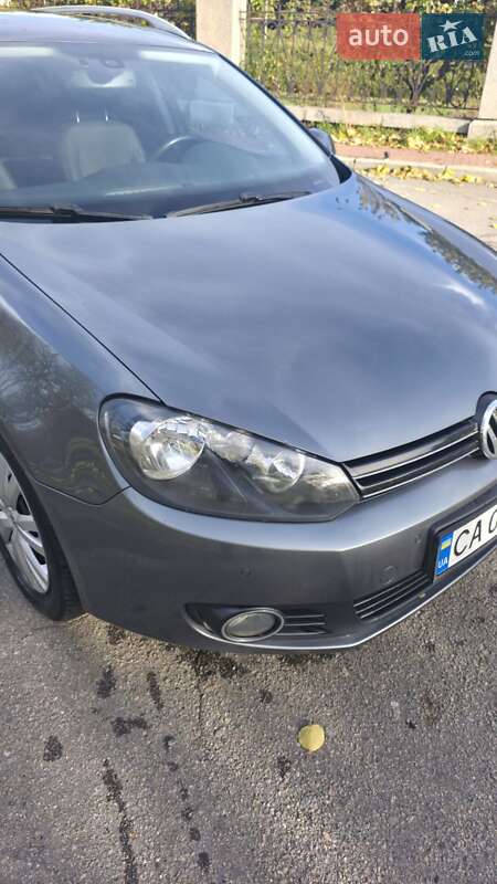 Универсал Volkswagen Golf 2011 в Умани