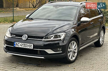 Універсал Volkswagen Golf 2018 в Луцьку