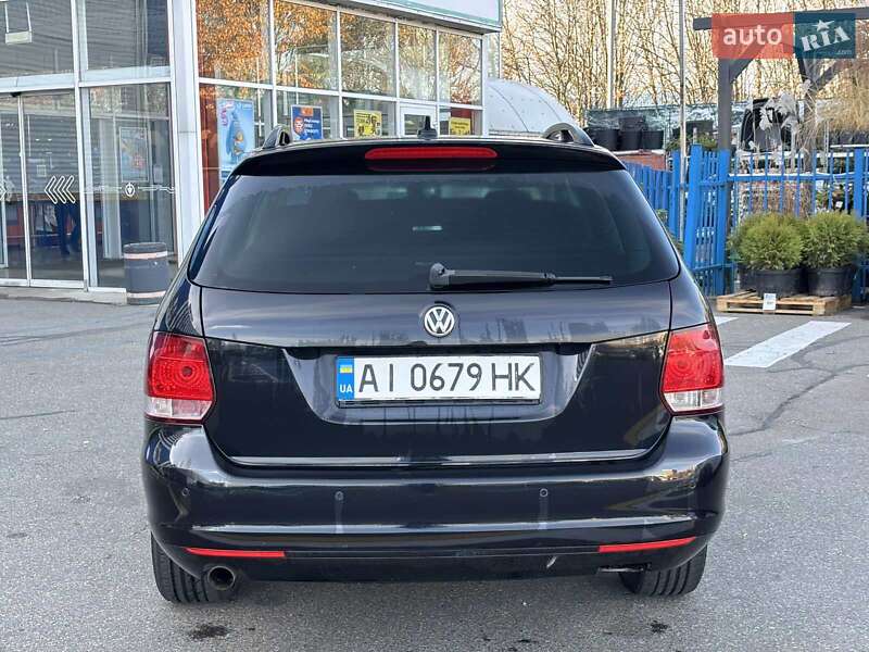 Универсал Volkswagen Golf 2013 в Киеве