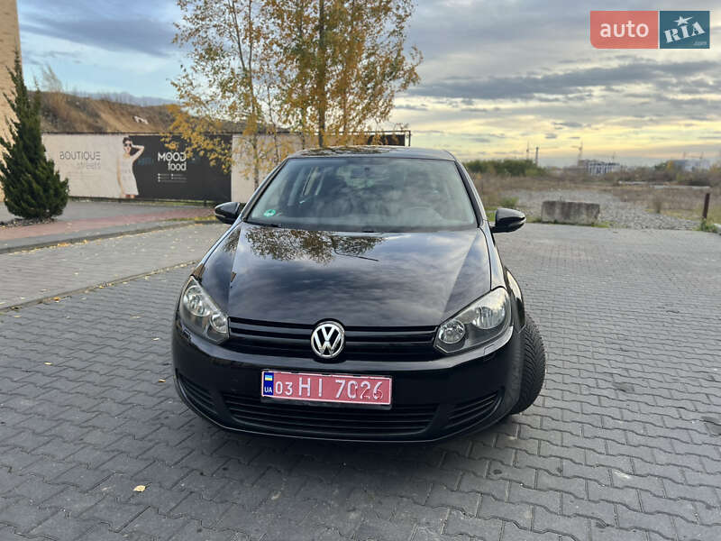 Хэтчбек Volkswagen Golf 2009 в Хмельницком
