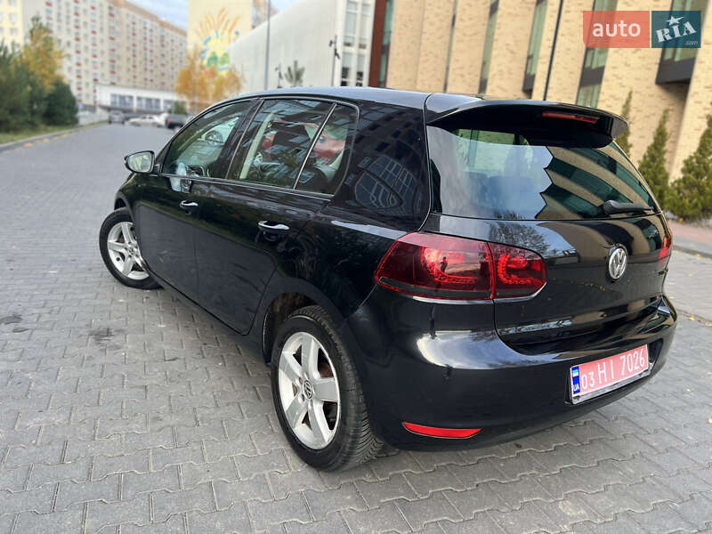 Хэтчбек Volkswagen Golf 2009 в Хмельницком
