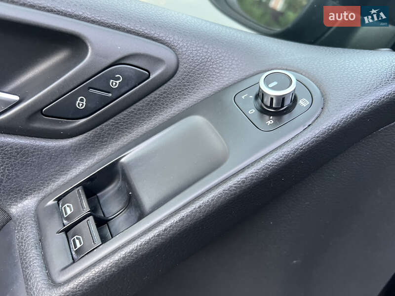 Хэтчбек Volkswagen Golf 2009 в Хмельницком