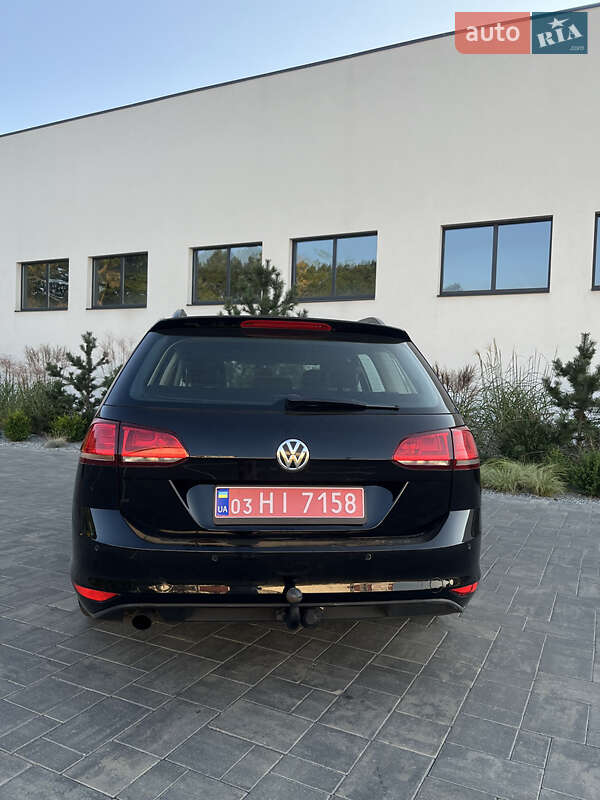 Універсал Volkswagen Golf 2015 в Луцьку