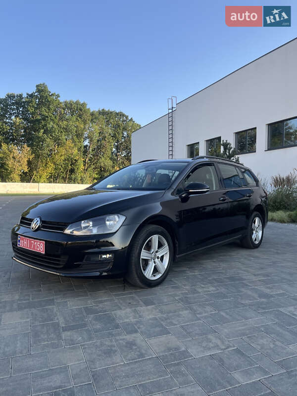 Універсал Volkswagen Golf 2015 в Луцьку