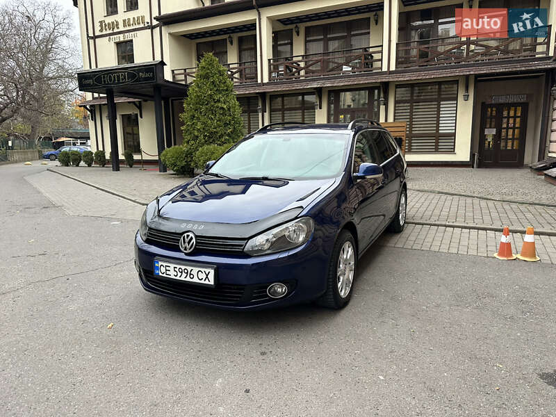 Универсал Volkswagen Golf 2010 в Черновцах
