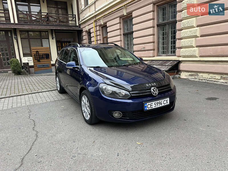 Универсал Volkswagen Golf 2010 в Черновцах