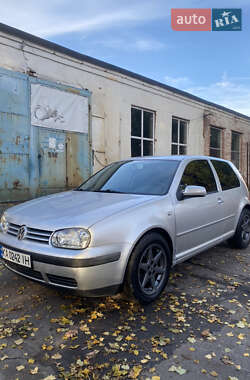 Хэтчбек Volkswagen Golf 2001 в Полтаве