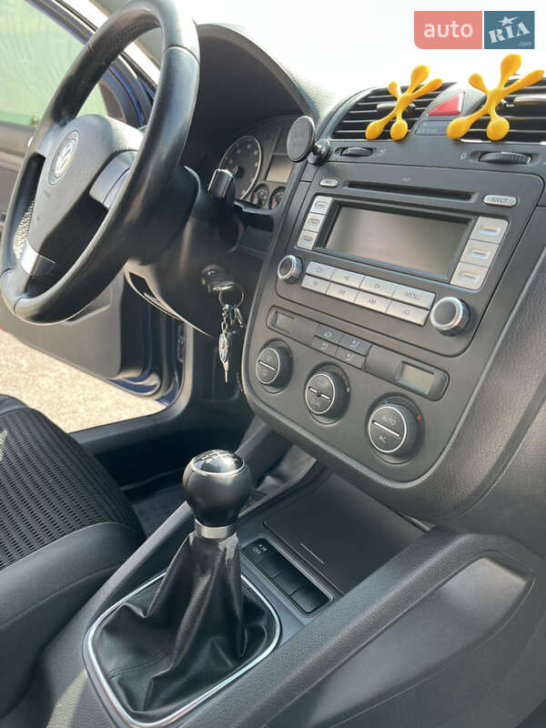 Хетчбек Volkswagen Golf 2008 в Вінниці