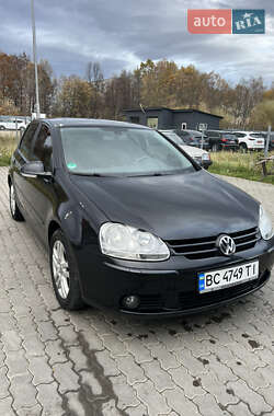 Хетчбек Volkswagen Golf 2006 в Трускавці