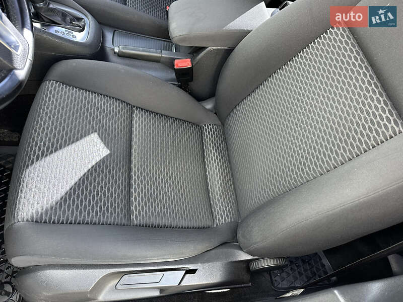 Хэтчбек Volkswagen Golf 2012 в Киеве