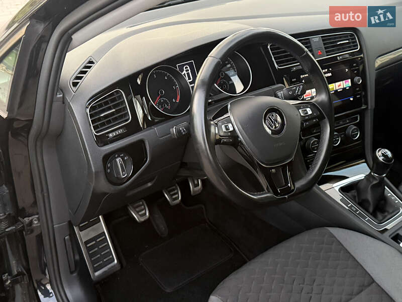 Універсал Volkswagen Golf 2018 в Стрию фото 38 Універсал Volkswagen Golf 2018 в Стрию