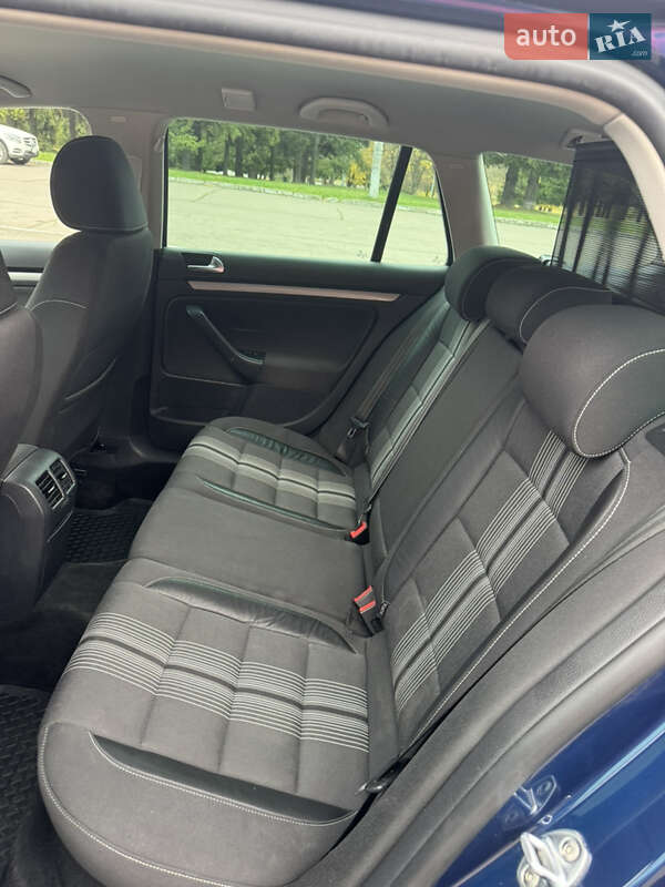 Универсал Volkswagen Golf 2012 в Ровно фото 31 Универсал Volkswagen Golf 2012 в Ровно