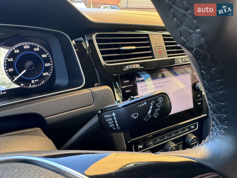 Хэтчбек Volkswagen Golf 2019 в Киеве фото 34 Хэтчбек Volkswagen Golf 2019 в Киеве