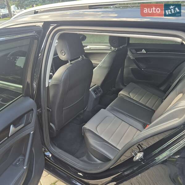Универсал Volkswagen Golf 2015 в Черновцах фото 34 Универсал Volkswagen Golf 2015 в Черновцах
