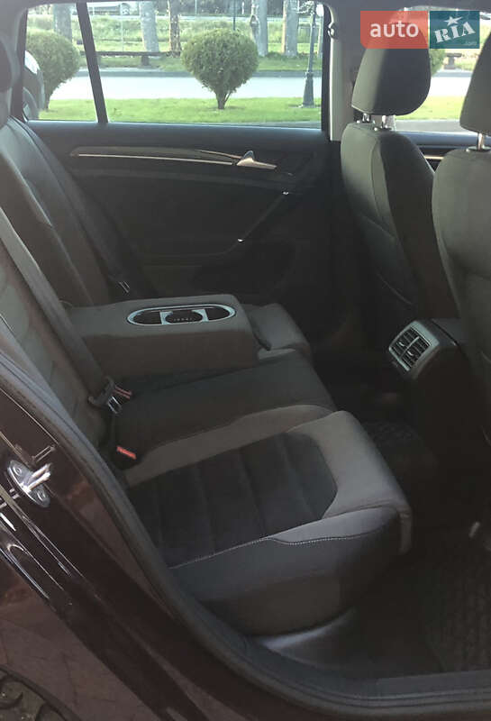 Універсал Volkswagen Golf 2018 в Стрию фото 45 Універсал Volkswagen Golf 2018 в Стрию