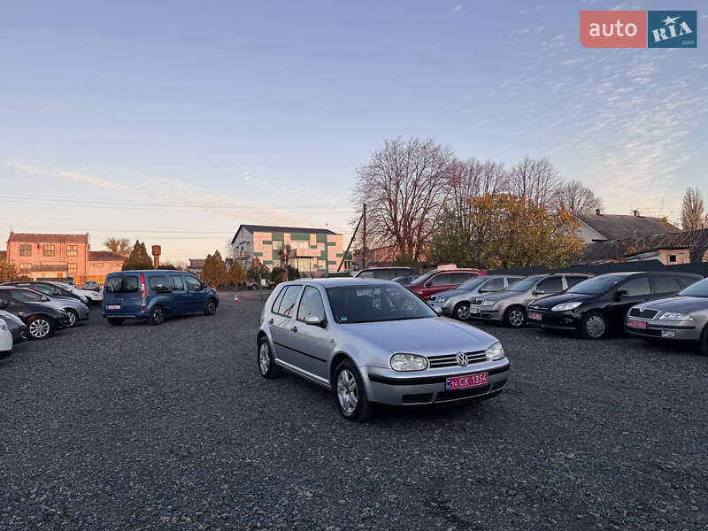 Volkswagen Golf 2002