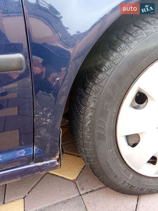 Хетчбек Volkswagen Golf 1997 в Виноградові