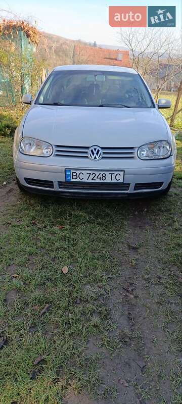 Volkswagen Golf 2000