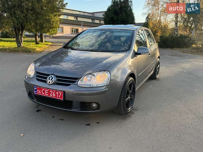 Хэтчбек Volkswagen Golf 2007 в Надворной