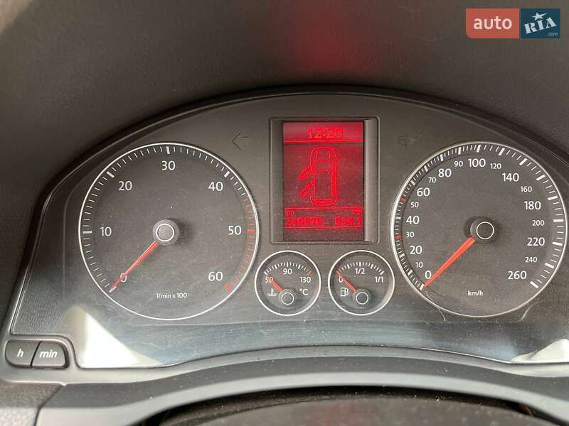 Універсал Volkswagen Golf 2008 в Карлівці фото 9 Універсал Volkswagen Golf 2008 в Карлівці