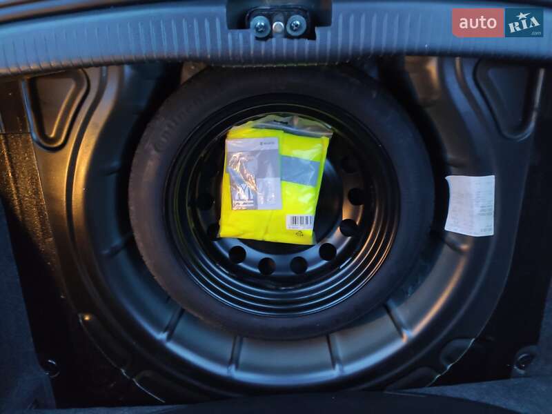 Хэтчбек Volkswagen Golf 2006 в Ковеле