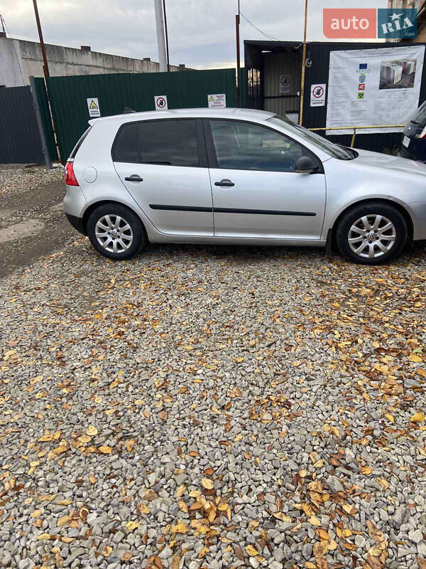 Хетчбек Volkswagen Golf 2008 в Івано-Франківську
