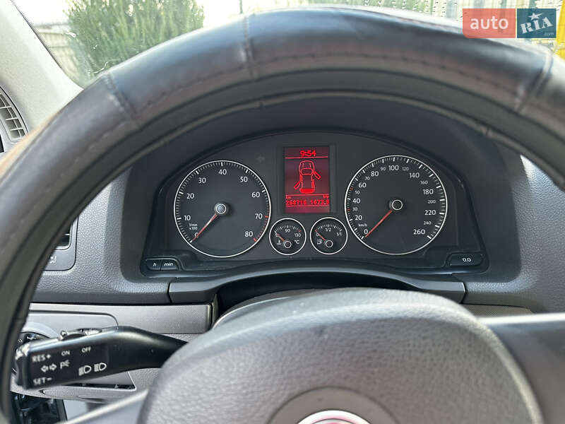 Хэтчбек Volkswagen Golf 2004 в Виннице фото 19 Хэтчбек Volkswagen Golf 2004 в Виннице