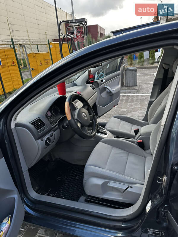 Хэтчбек Volkswagen Golf 2004 в Виннице фото 21 Хэтчбек Volkswagen Golf 2004 в Виннице