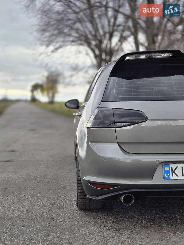 Хетчбек Volkswagen Golf 2013 в Пирятині