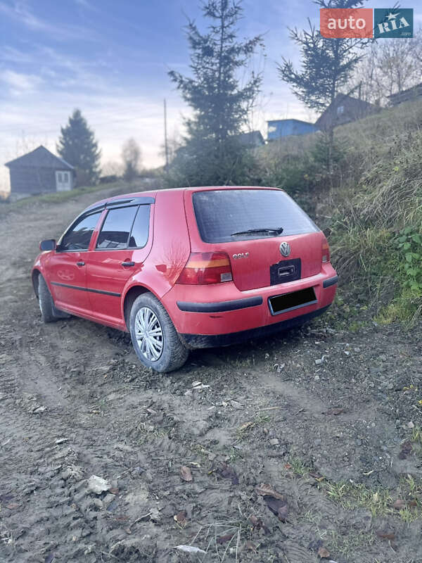 Хетчбек Volkswagen Golf 1998 в Путилі