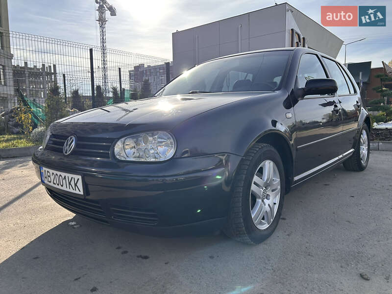Volkswagen Golf 2002