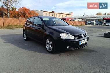 Хэтчбек Volkswagen Golf 2008 в Ровно