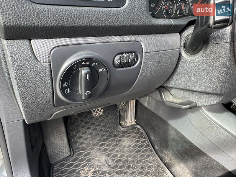 Універсал Volkswagen Golf 2009 в Старокостянтинові