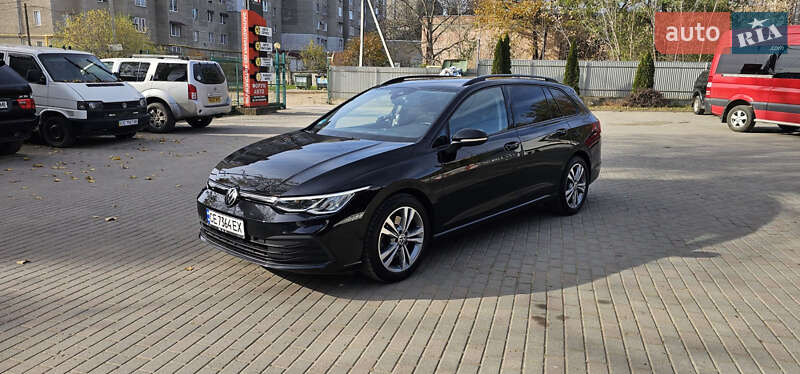 Volkswagen Golf 2021