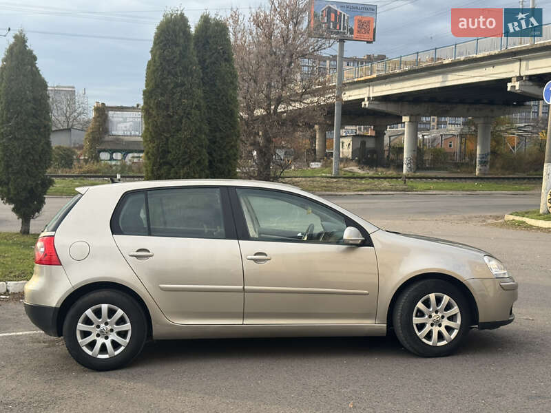 Хэтчбек Volkswagen Golf 2005 в Луцке фото 13 Хэтчбек Volkswagen Golf 2005 в Луцке