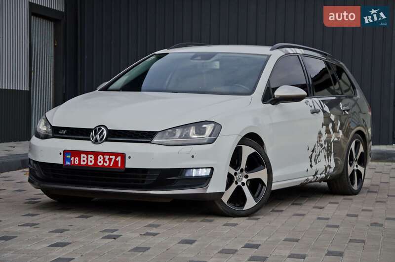 Універсал Volkswagen Golf 2015 в Сарнах