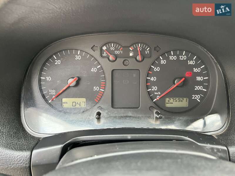 Хетчбек Volkswagen Golf 1998 в Ковелі