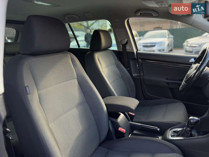 Универсал Volkswagen Golf 2012 в Бердичеве